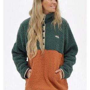 Notice the Reckless Sherpa Cozy Green and Orange Fleece Jacket